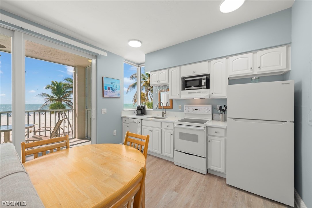 5480 Estero BLVD 103