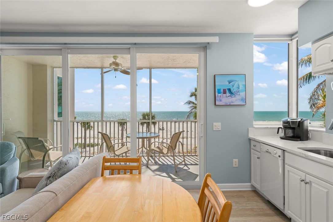 5480 Estero BLVD 103