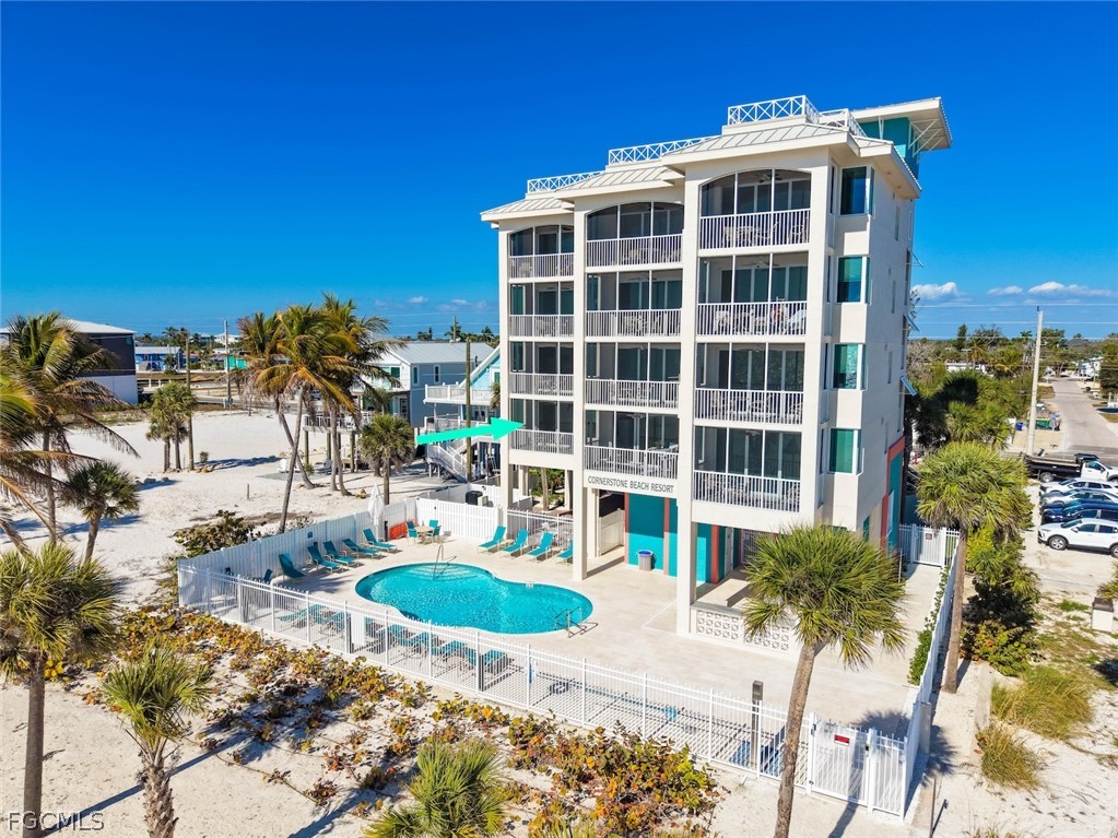 5480 Estero BLVD 103