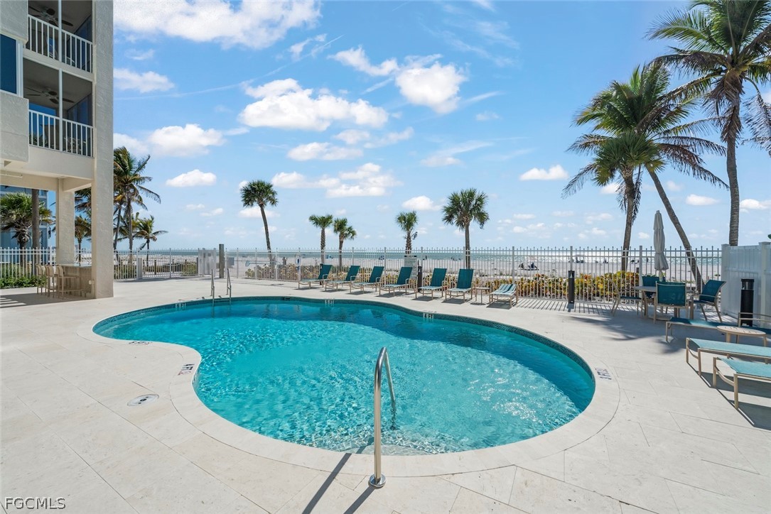 5480 Estero BLVD 103