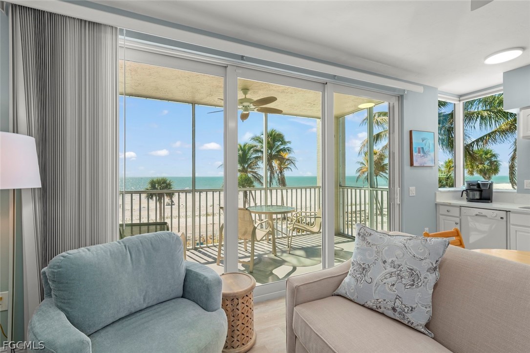 5480 Estero BLVD 103