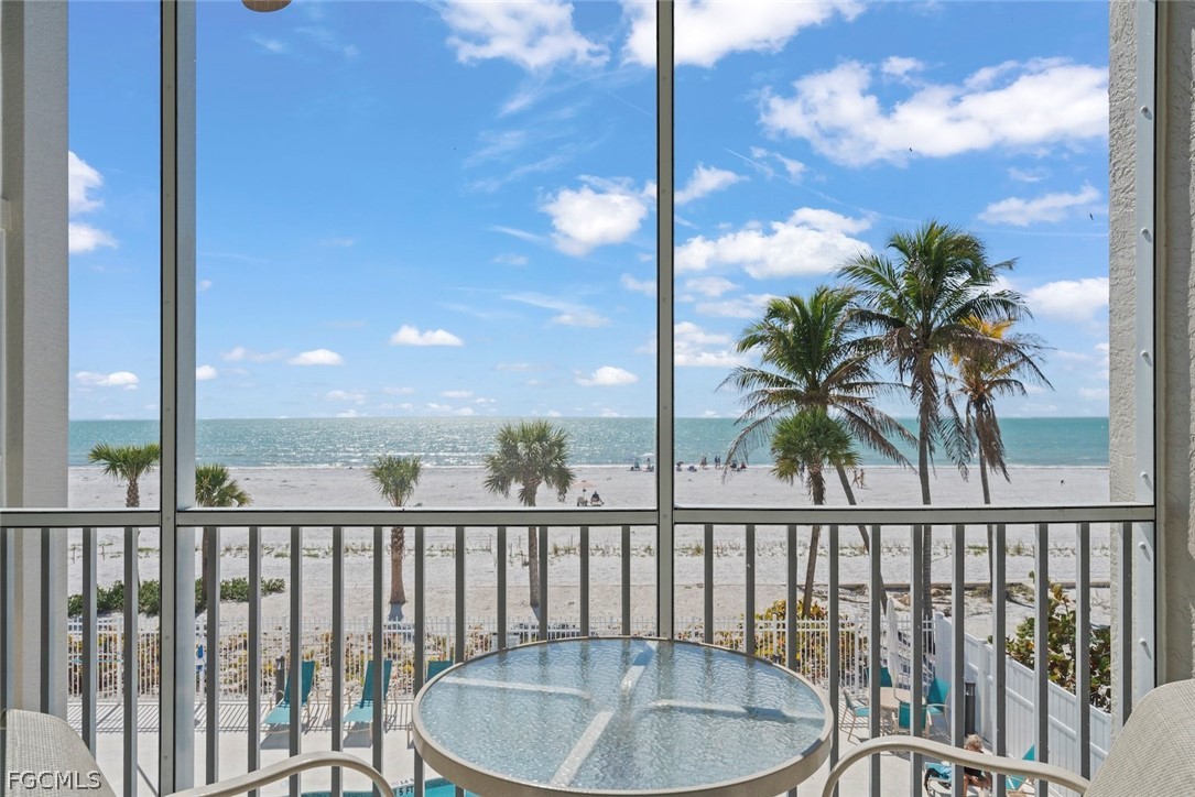 5480 Estero BLVD 103