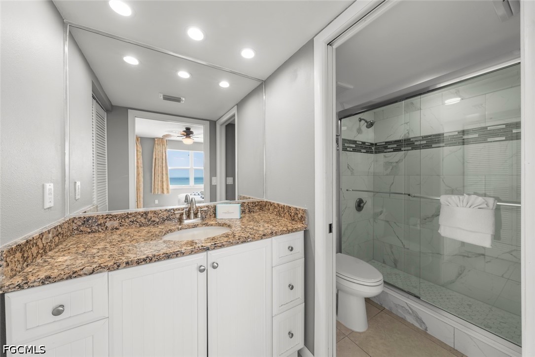250 Estero BLVD 602