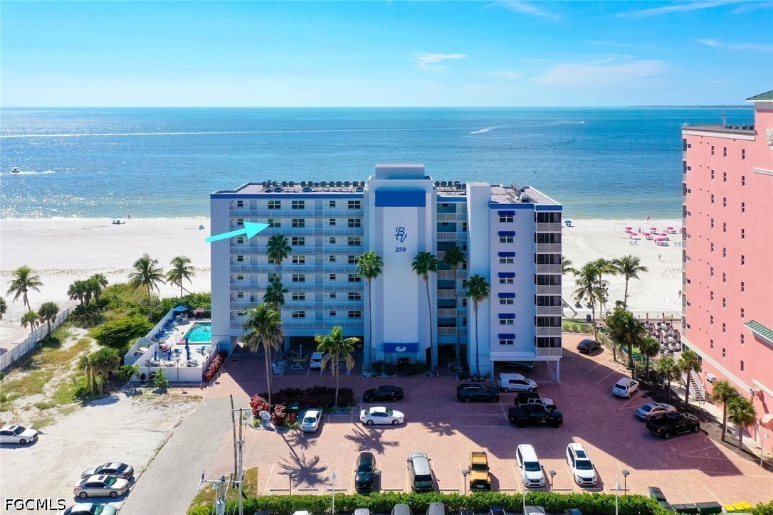 250 Estero BLVD 602