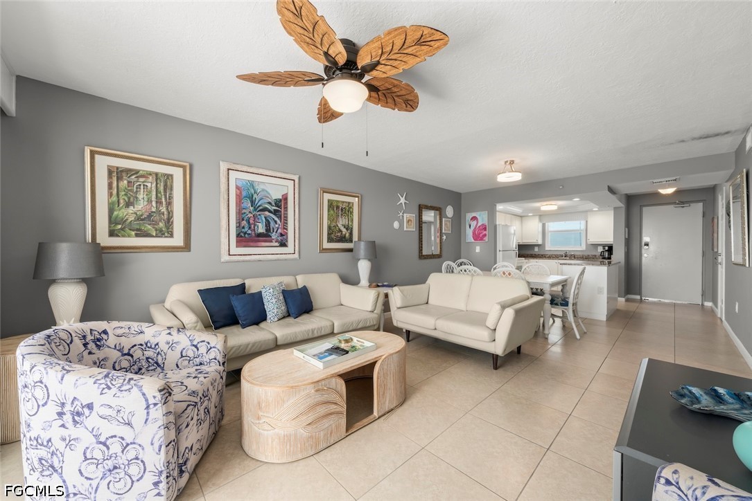 250 Estero BLVD 602