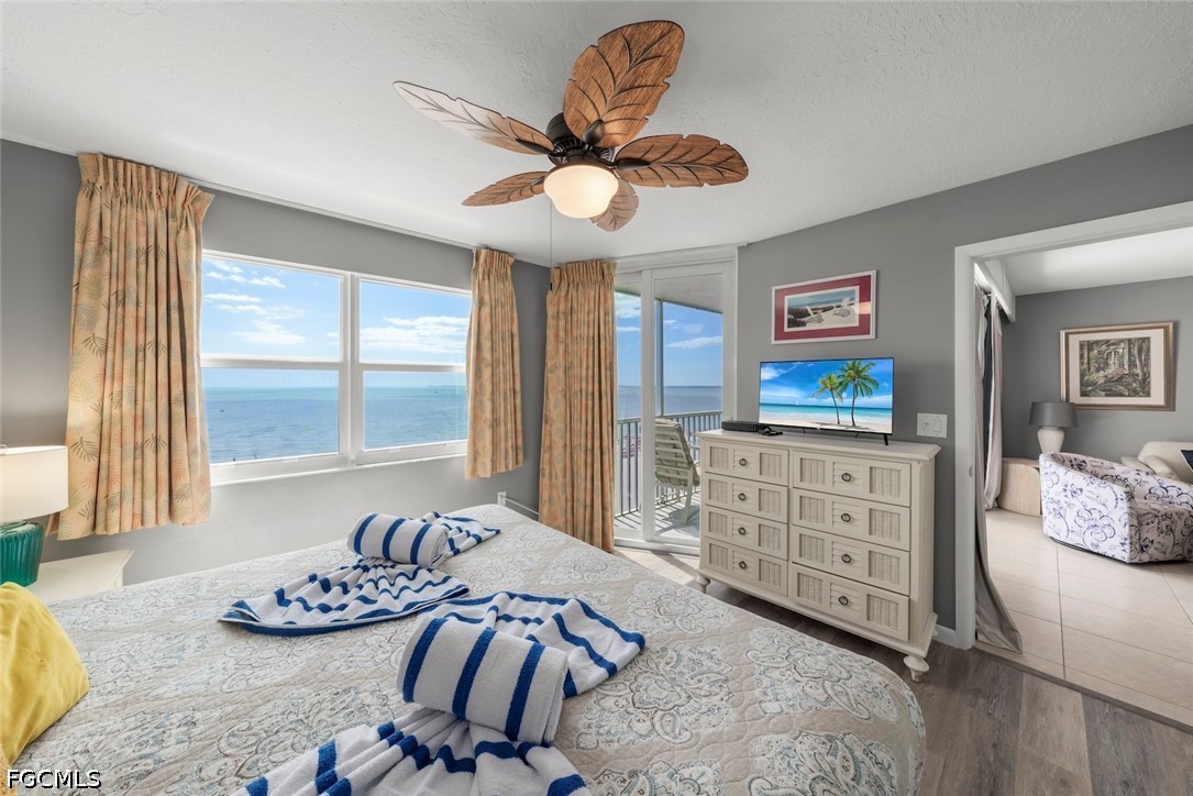 250 Estero BLVD 602