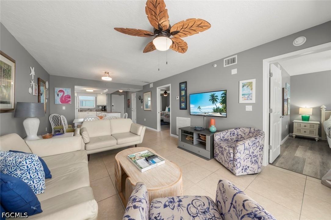 250 Estero BLVD 602