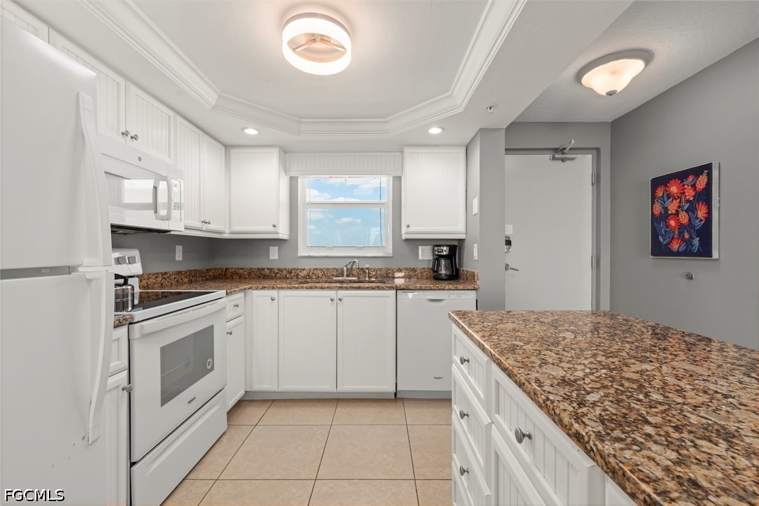 250 Estero BLVD 602
