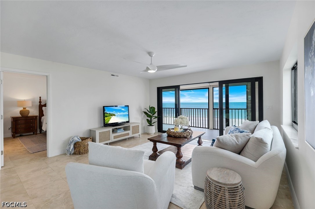 538 Estero BLVD 304