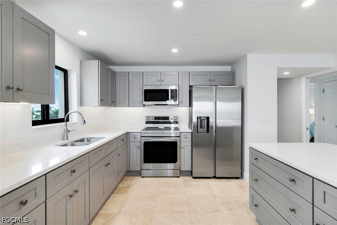 538 Estero BLVD 304