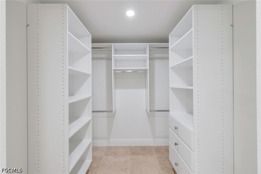 538 Estero BLVD 304