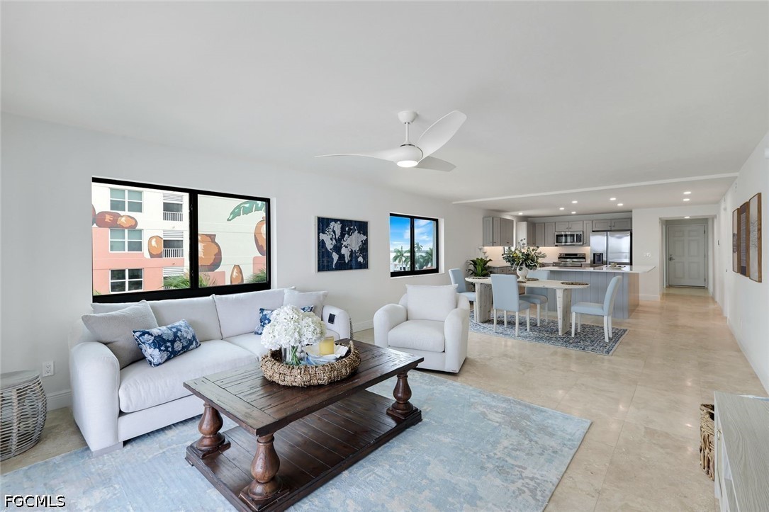 538 Estero BLVD 304