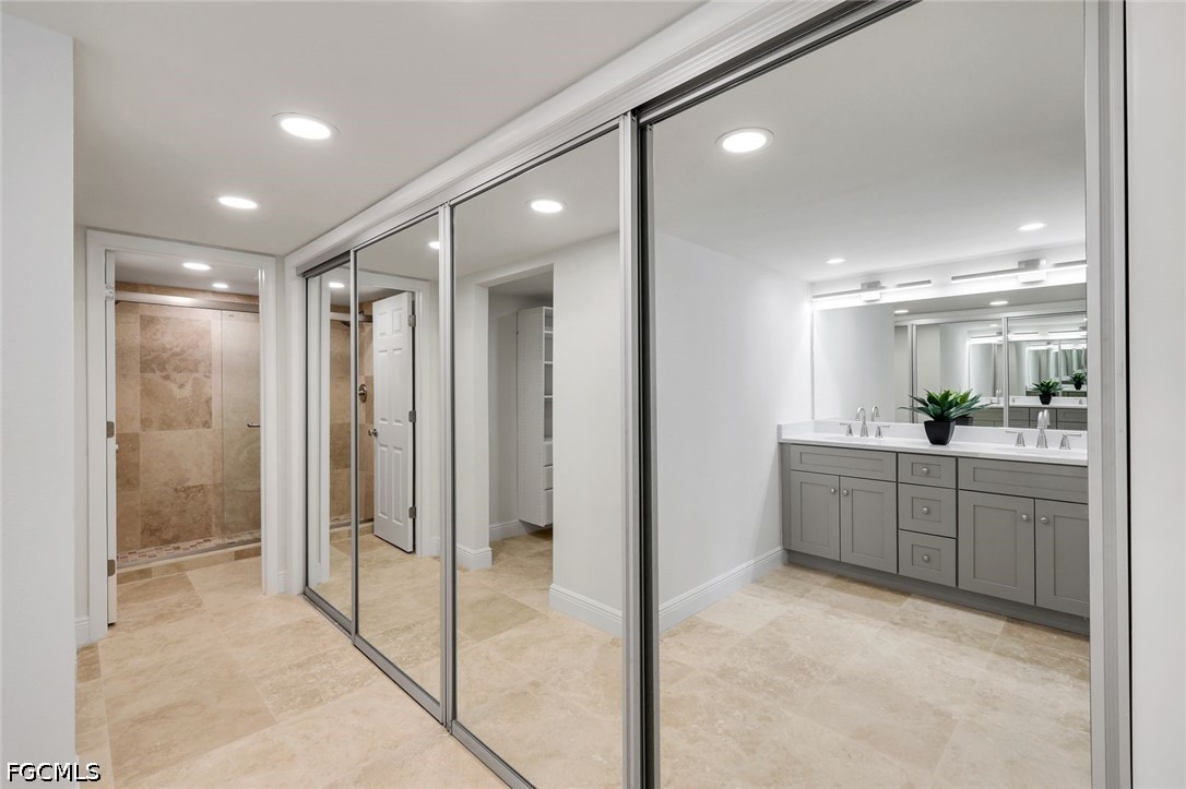 538 Estero BLVD 304