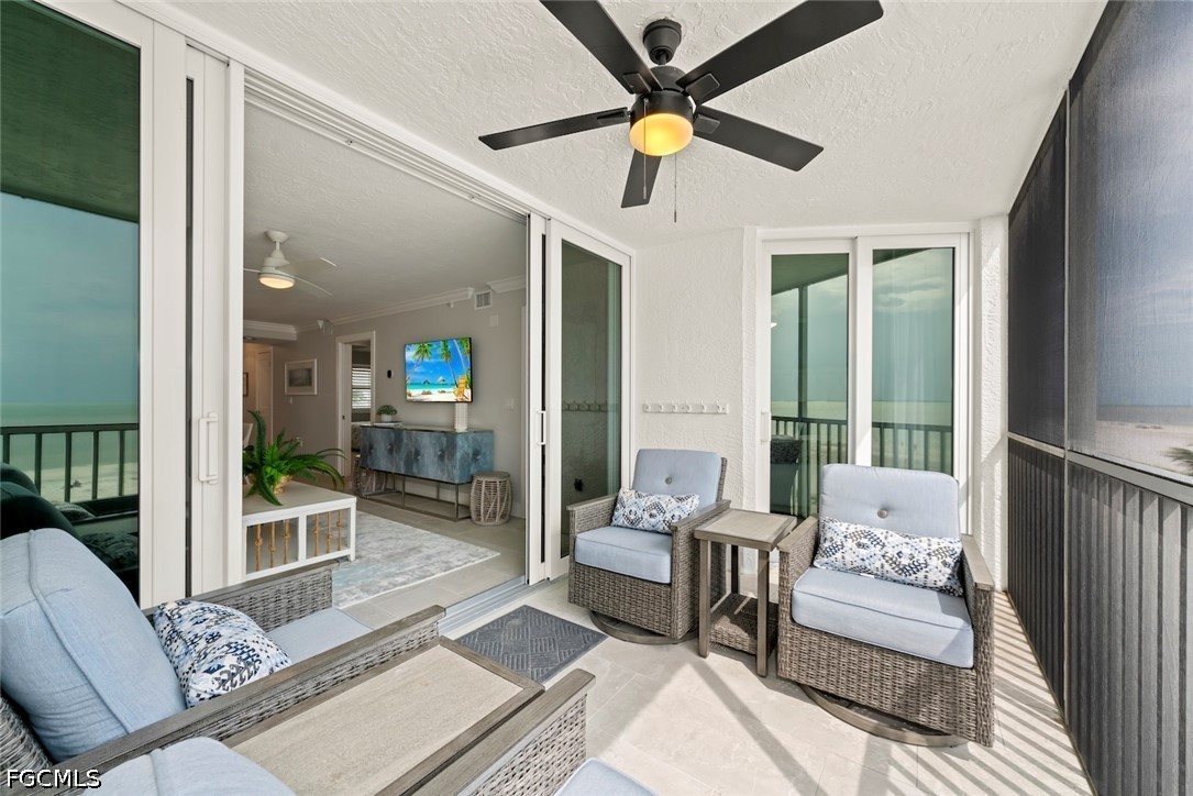 250 Estero BLVD 302