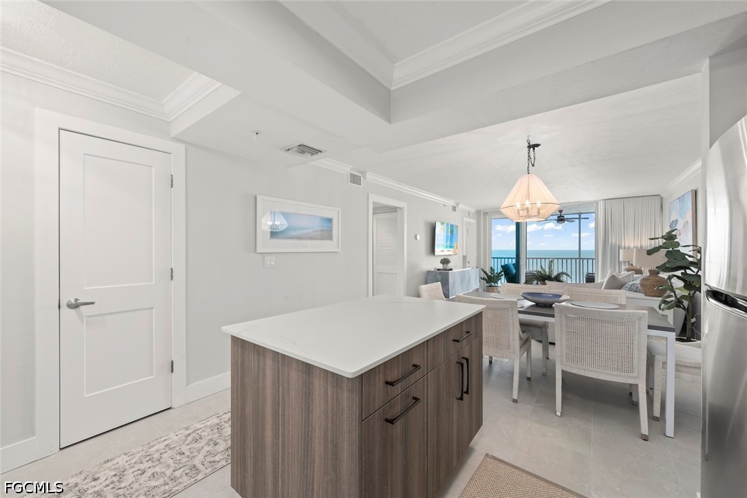 250 Estero BLVD 302