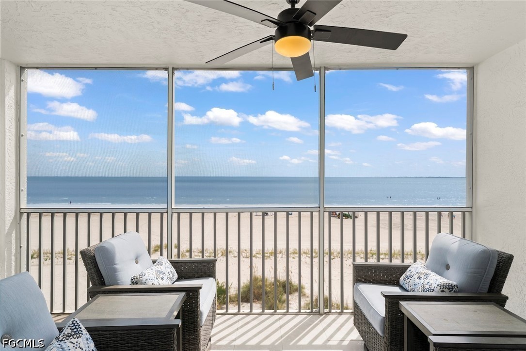 250 Estero BLVD 302