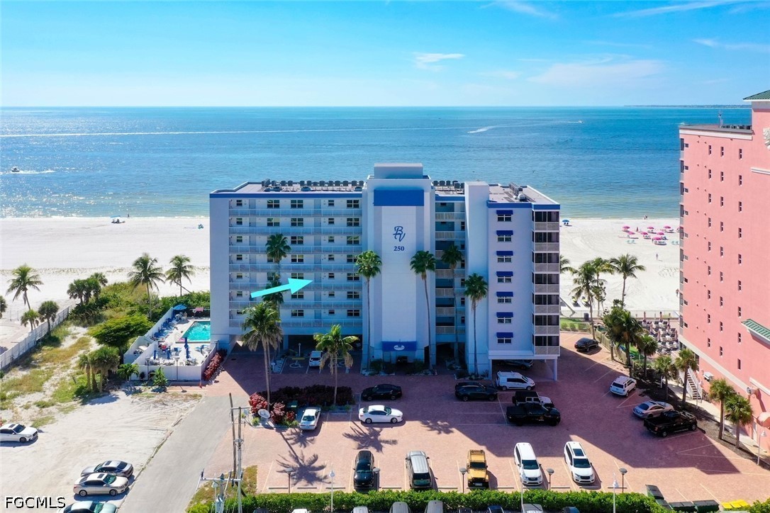 250 Estero BLVD 302