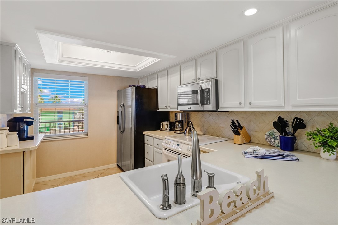 7700 Estero BLVD 304