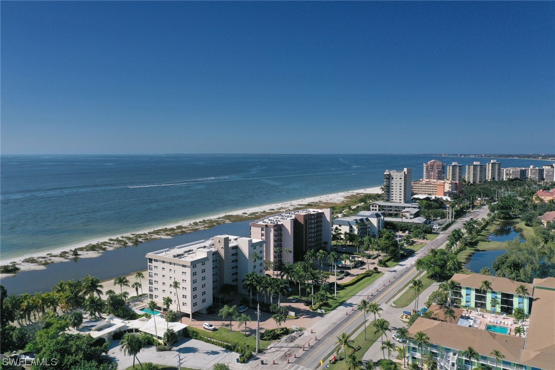 7700 Estero BLVD 304