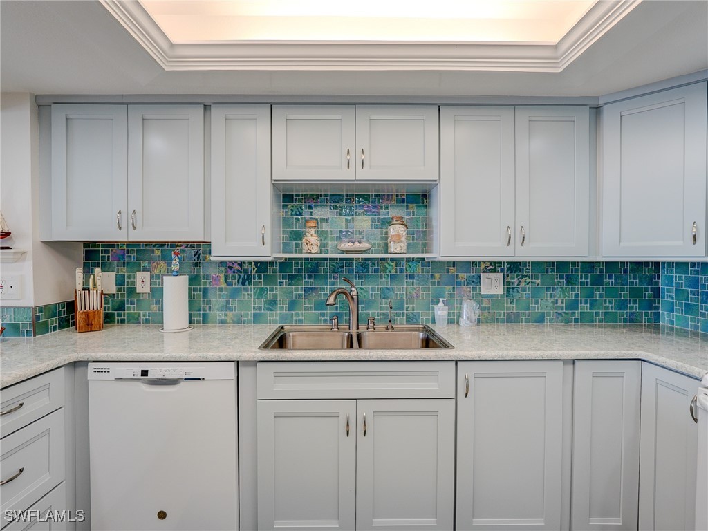 2088 Estero BLVD 3F