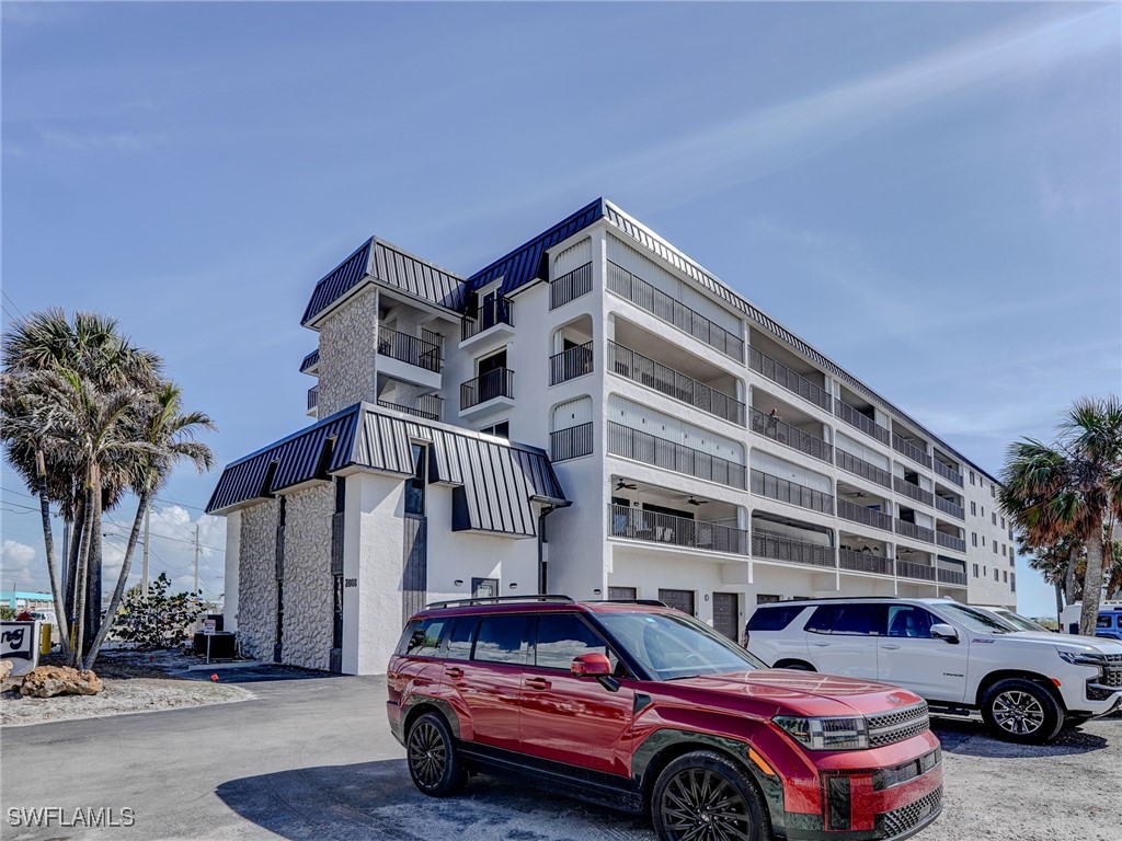 2088 Estero BLVD 3F