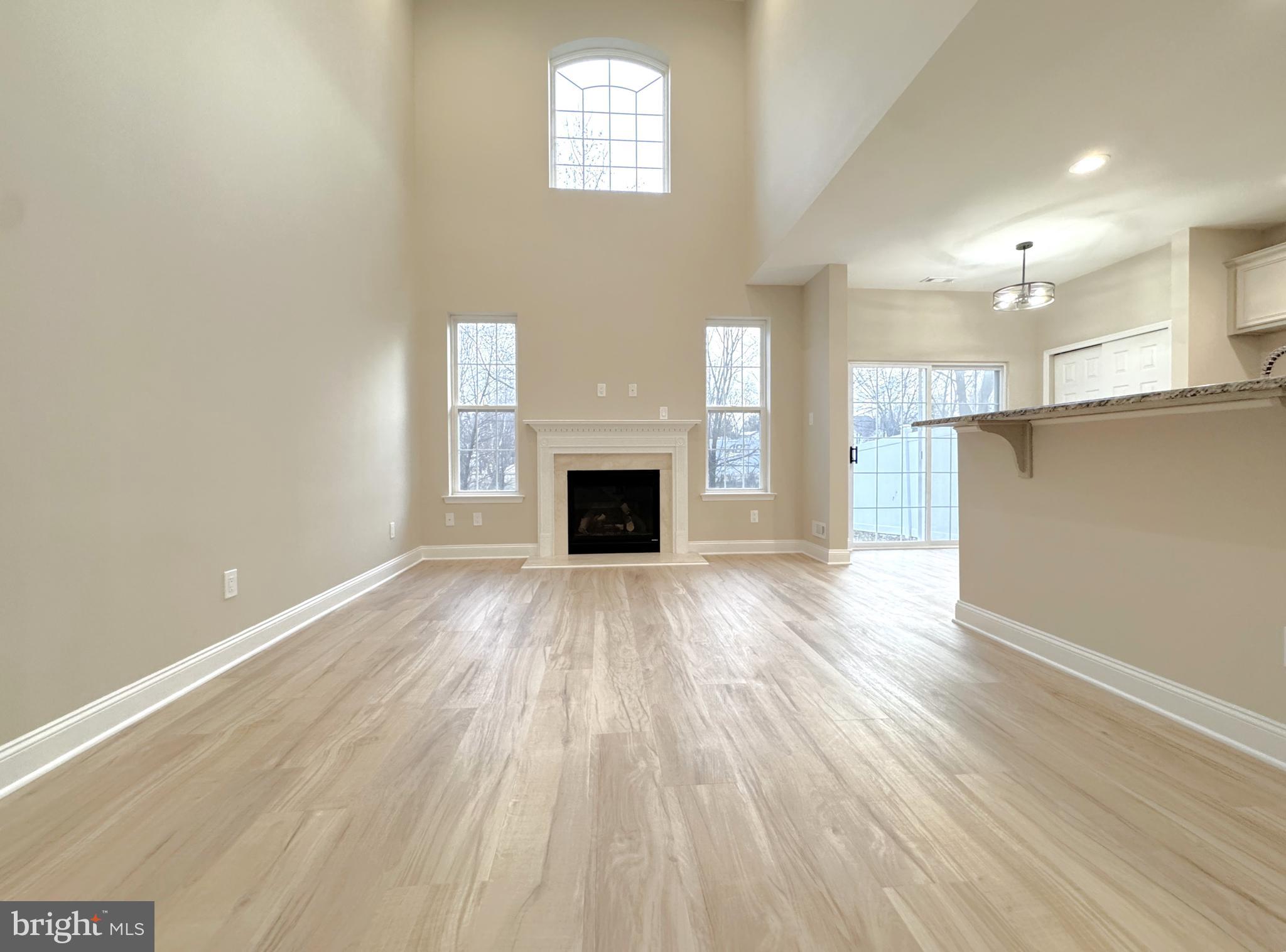 15 Kingswood Ct