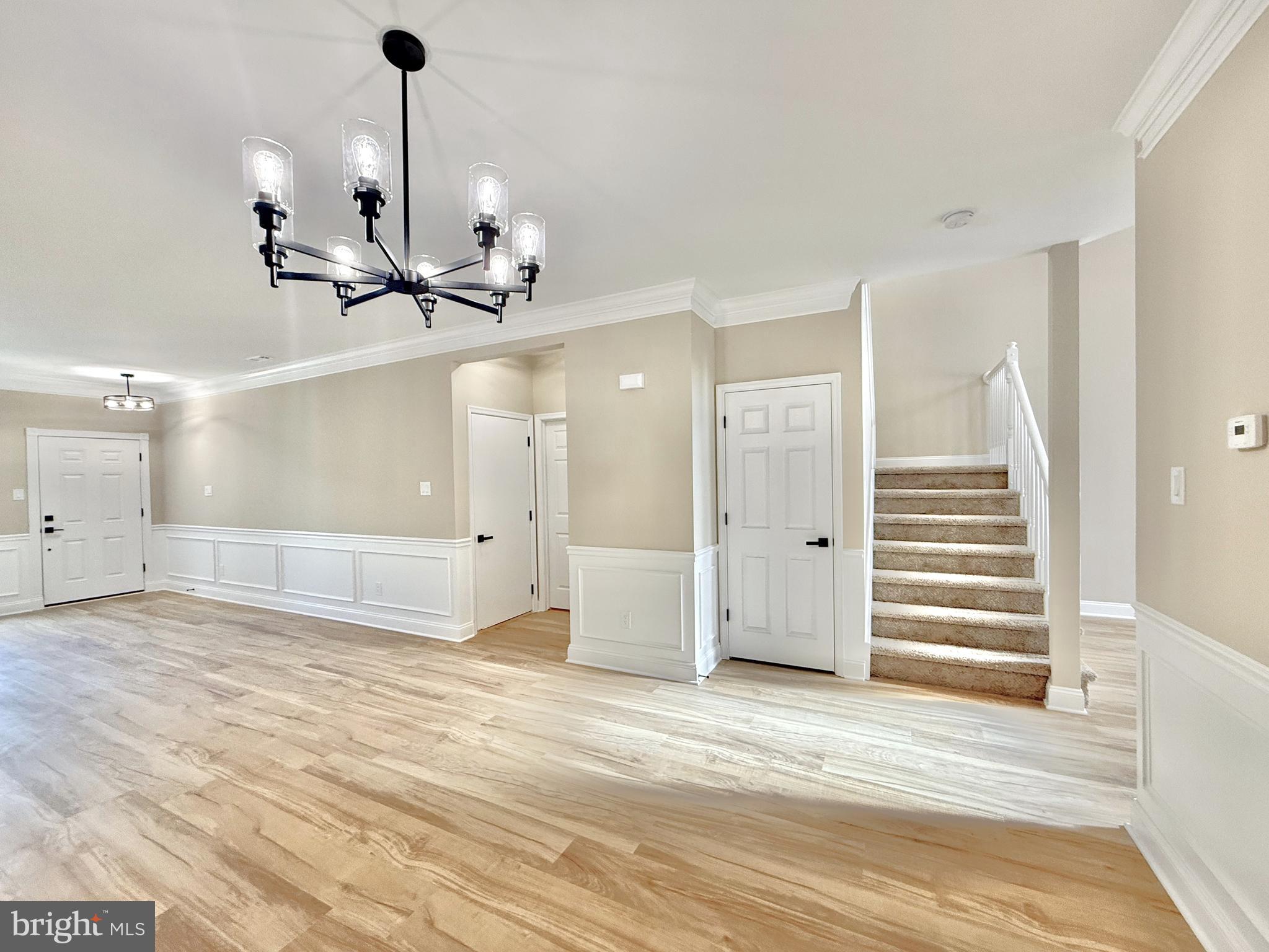 15 Kingswood Ct