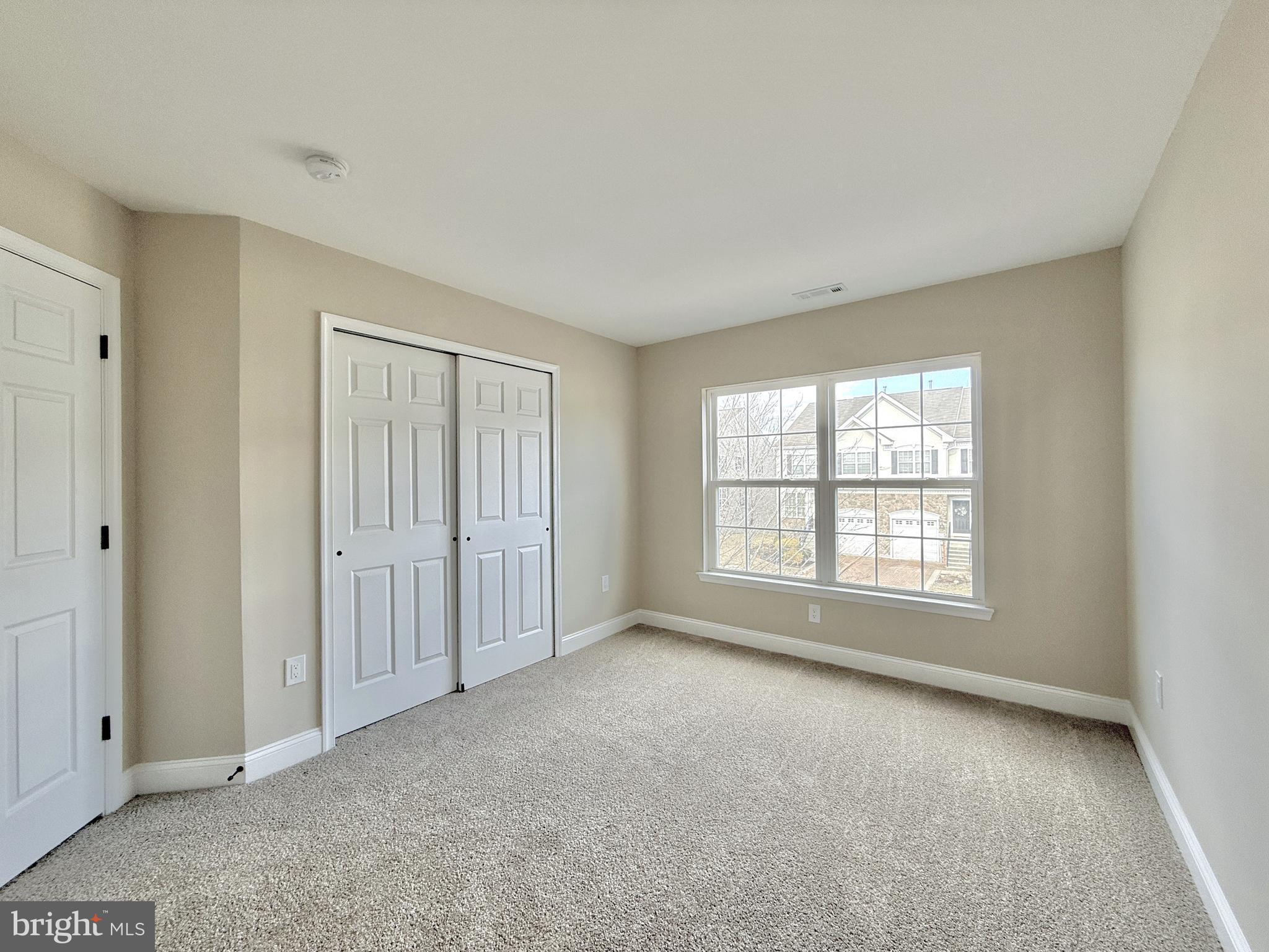 15 Kingswood Ct