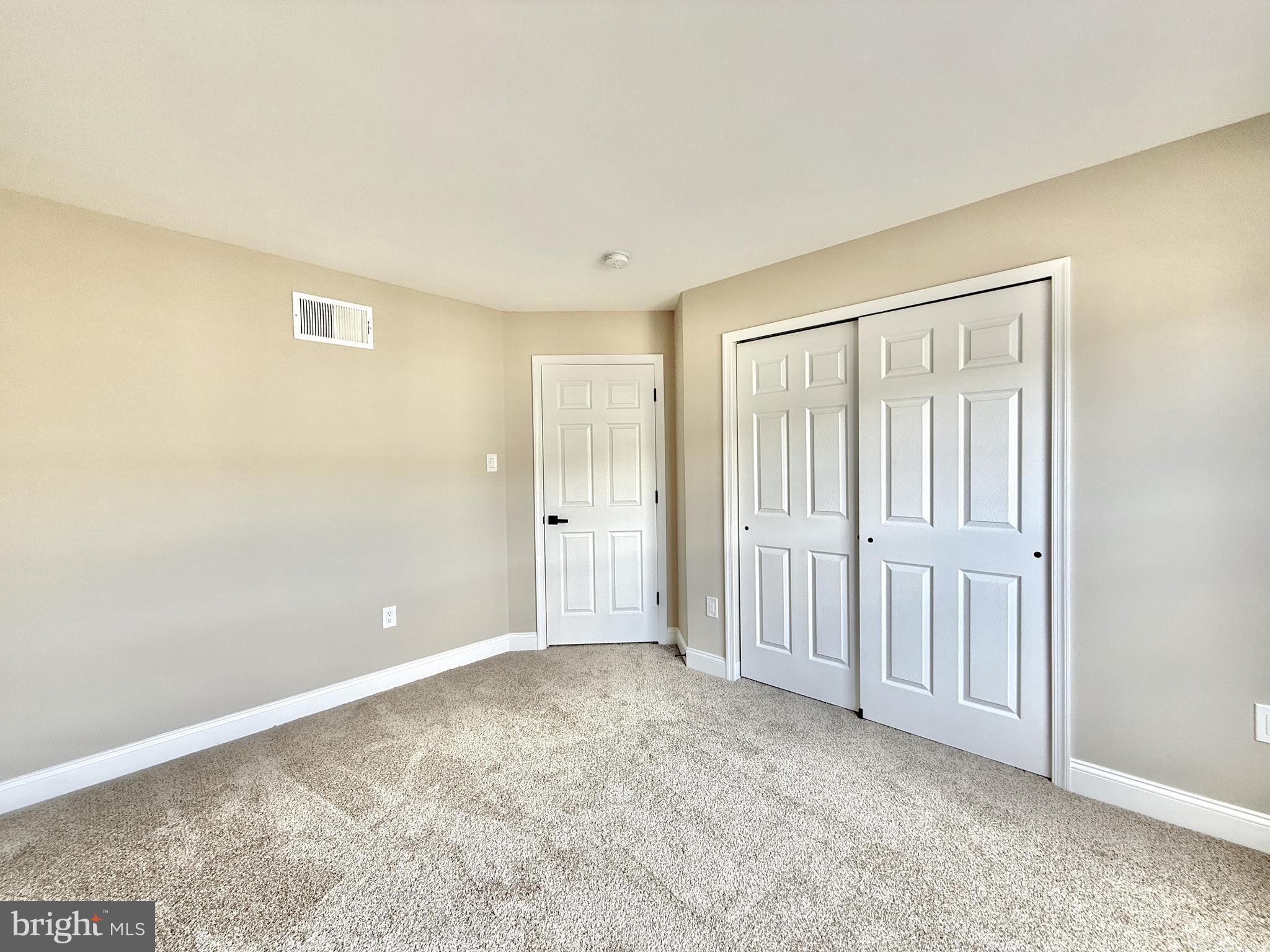 15 Kingswood Ct