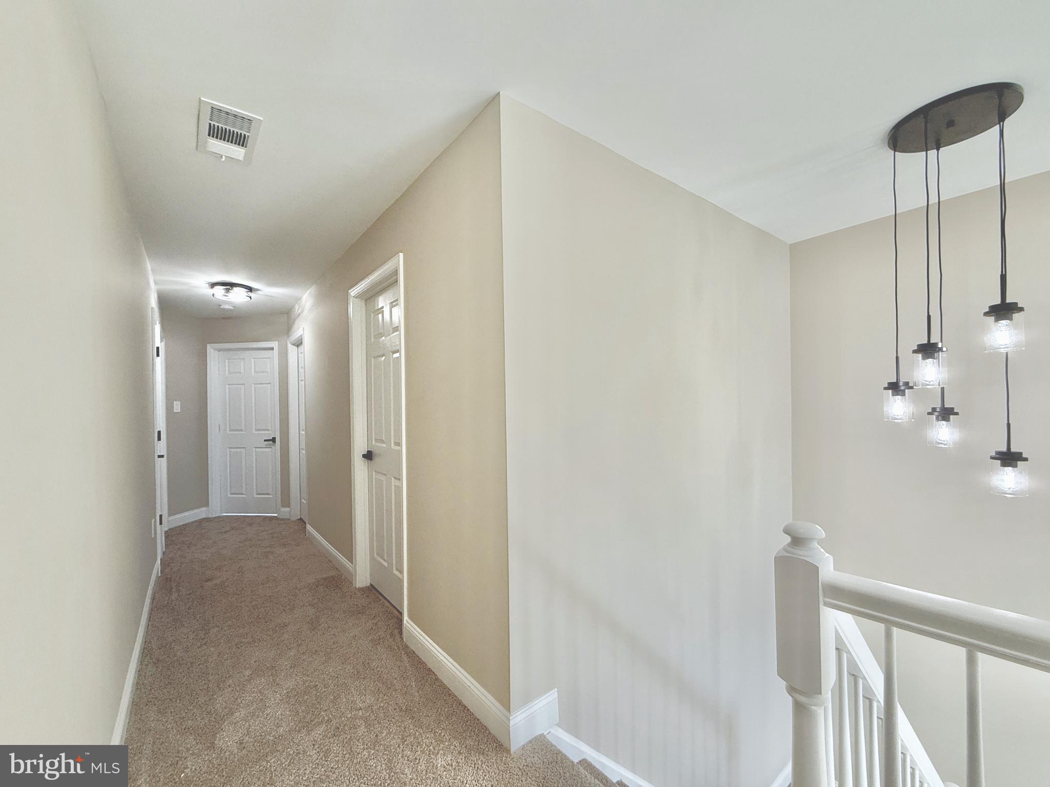 15 Kingswood Ct