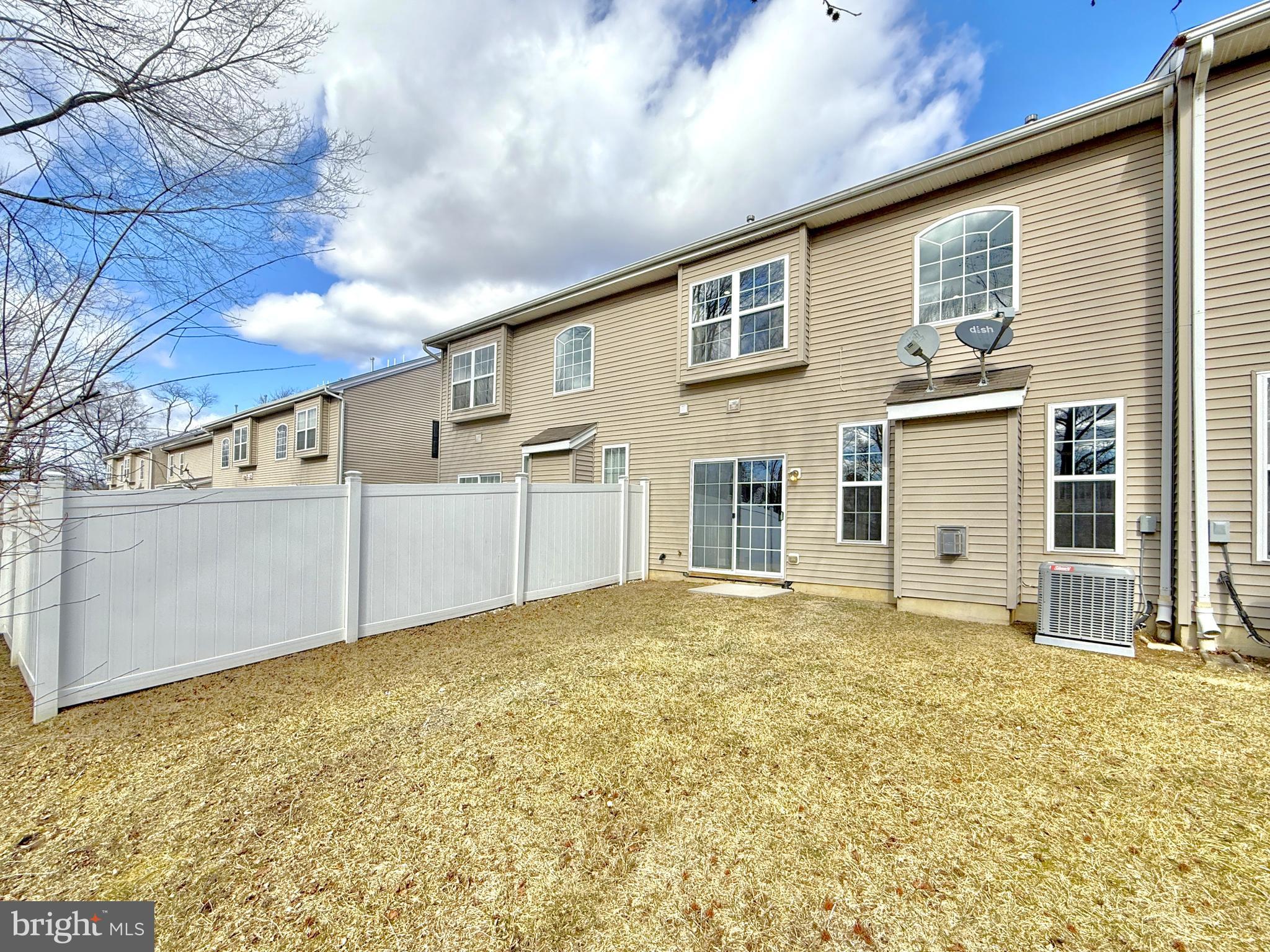 15 Kingswood Ct