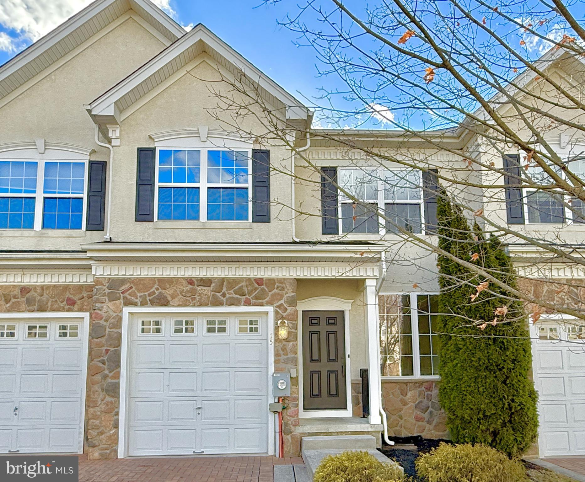 15 Kingswood Ct