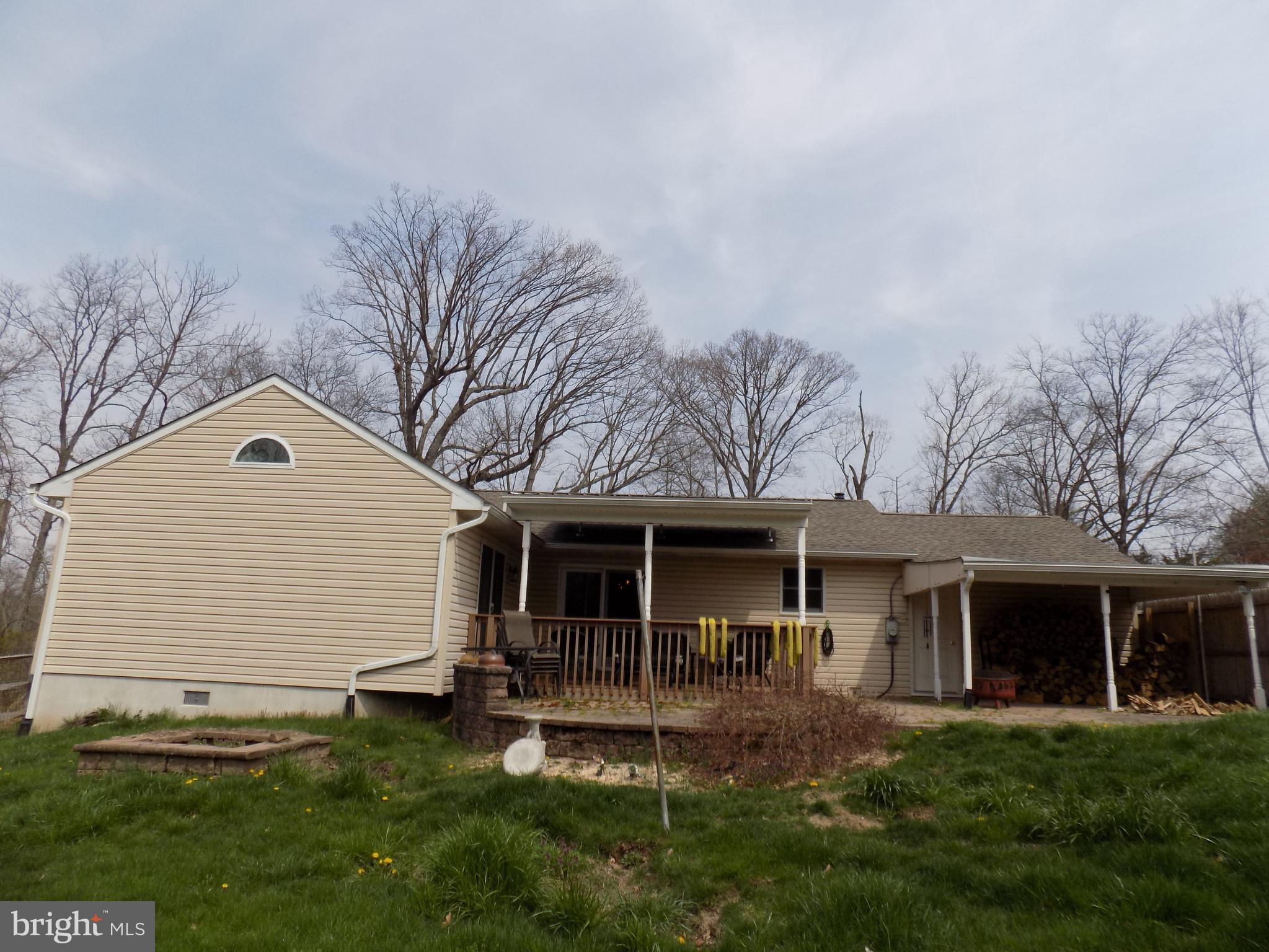 1422 W Schwenkmill Rd