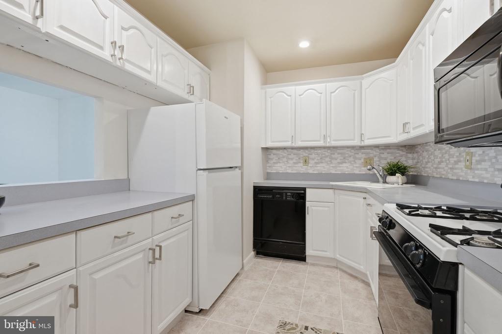 107 OLD FORGE CROSSING 107