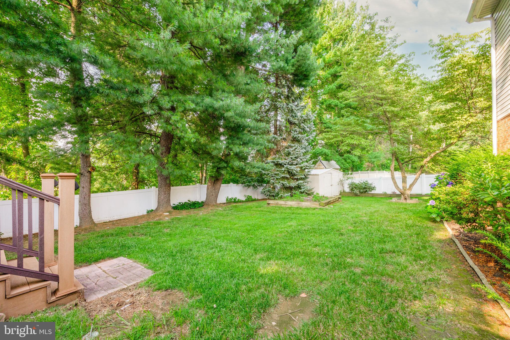 2702 BARRY LANE