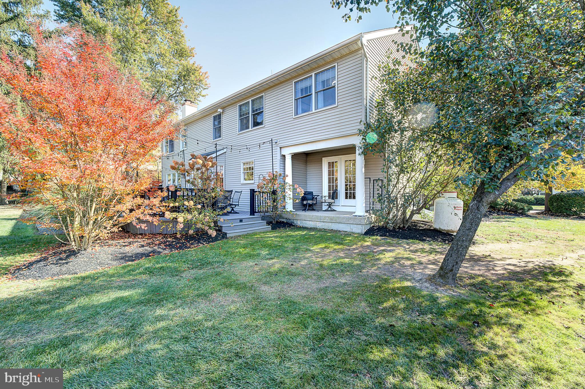 111 Mallard DRIVE W
