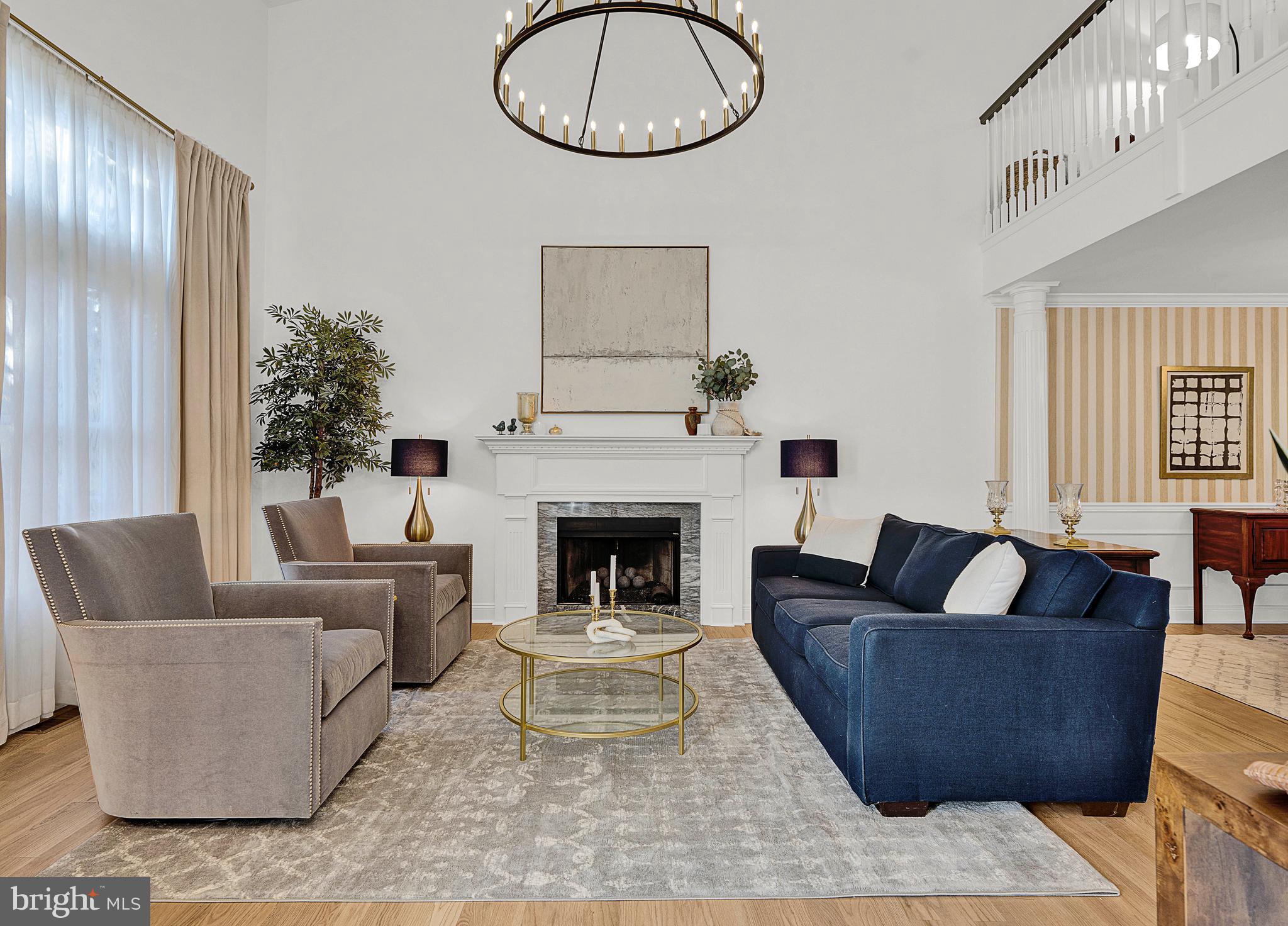 111 Mallard DRIVE W