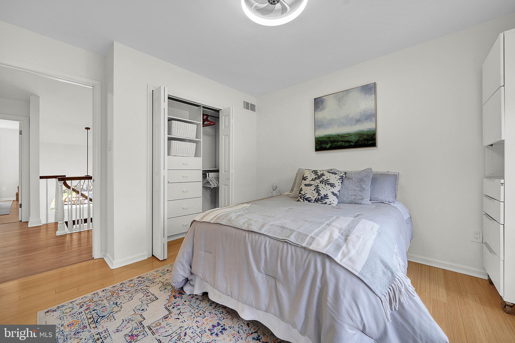111 Mallard DRIVE W