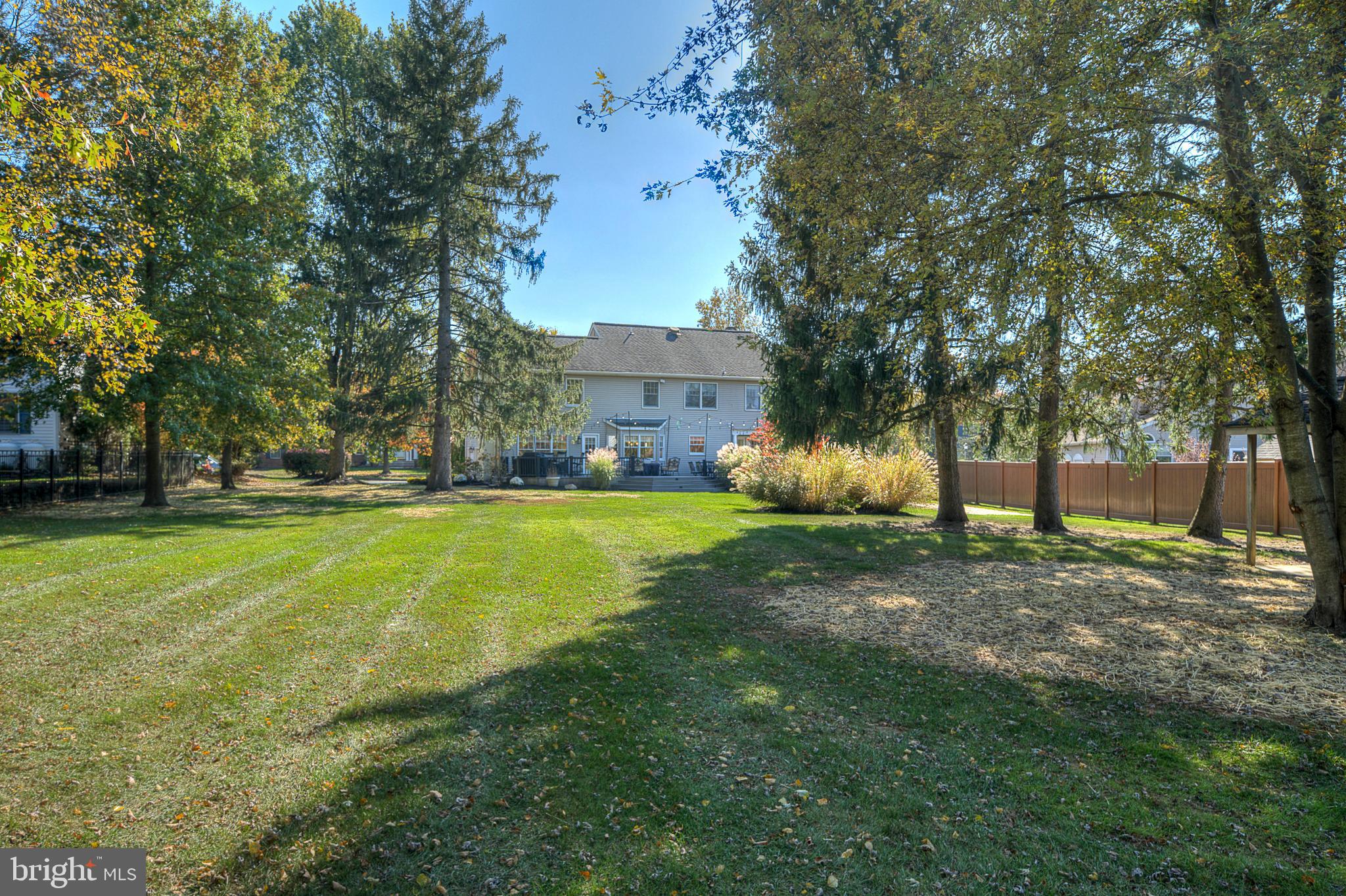 111 Mallard DRIVE W