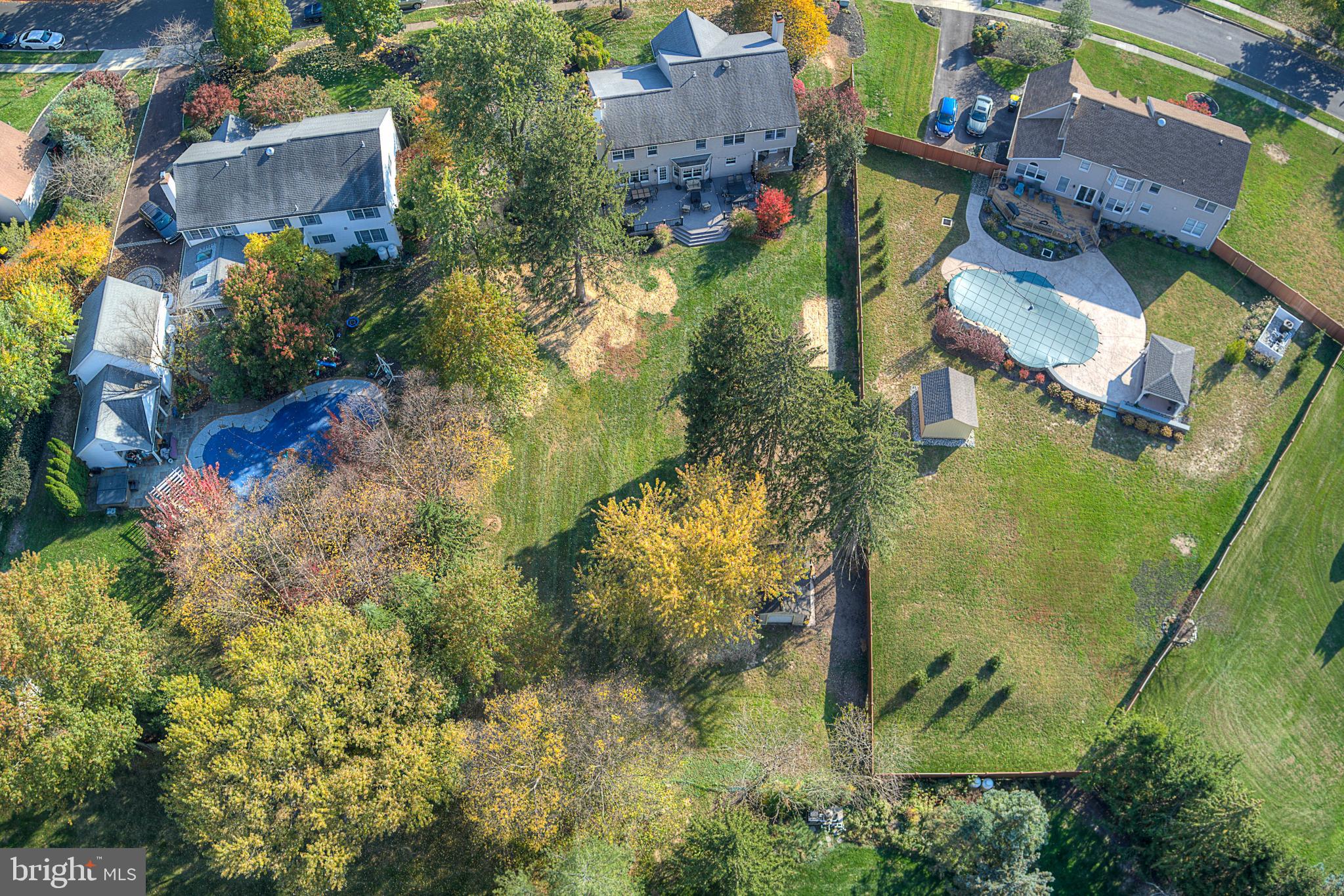 111 Mallard DRIVE W