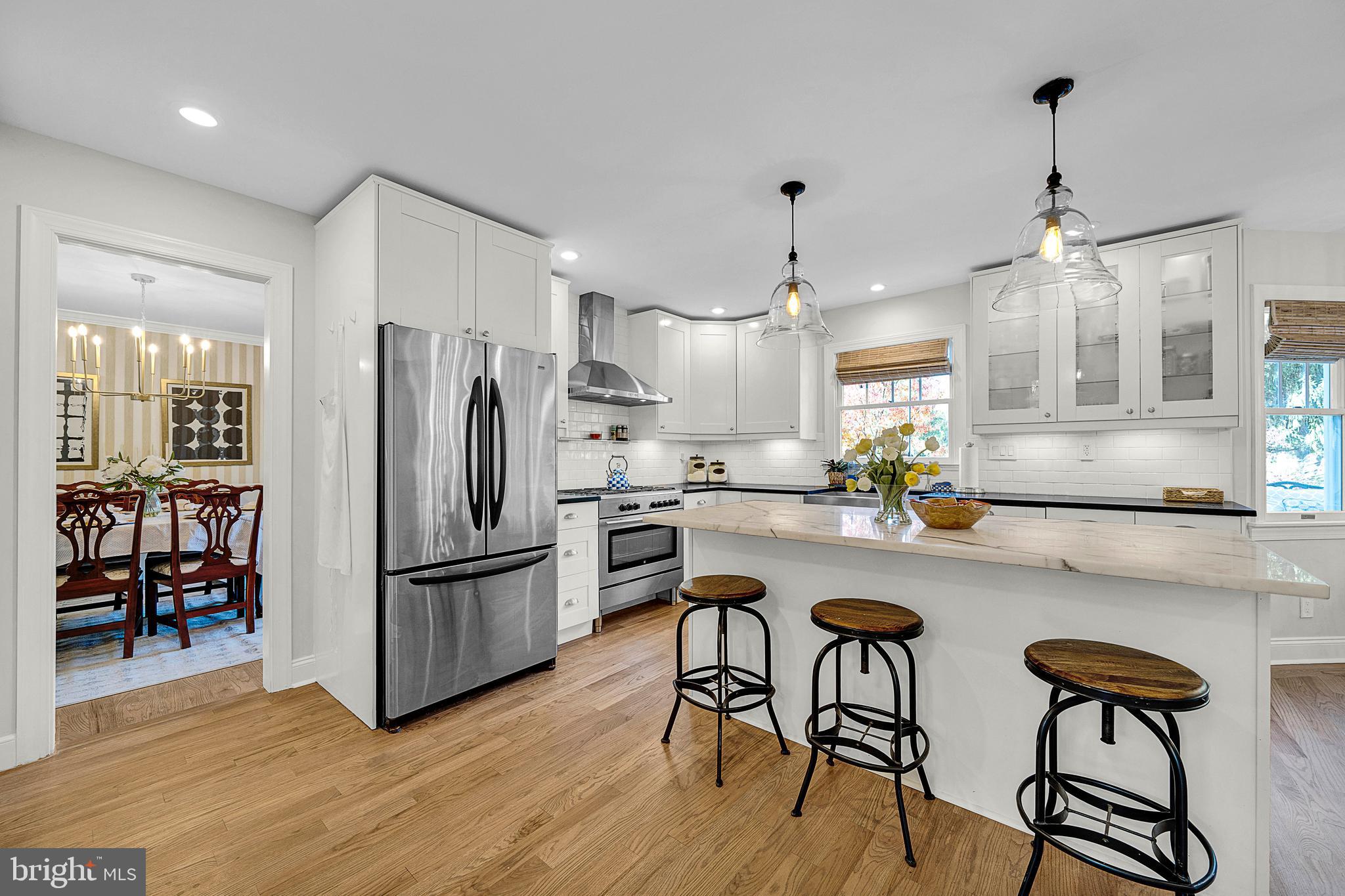 111 Mallard DRIVE W
