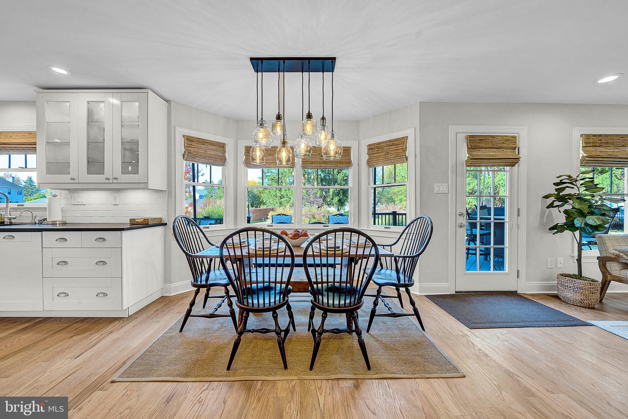 111 Mallard DRIVE W