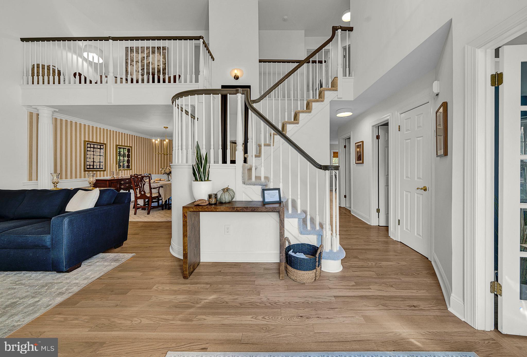 111 Mallard DRIVE W