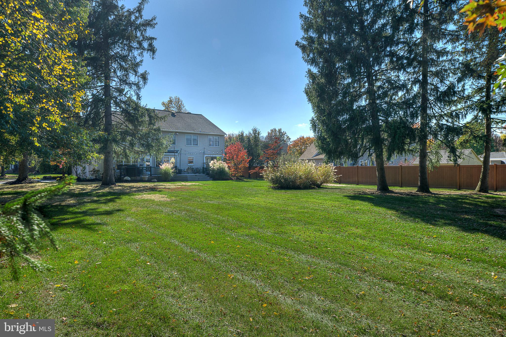 111 Mallard DRIVE W