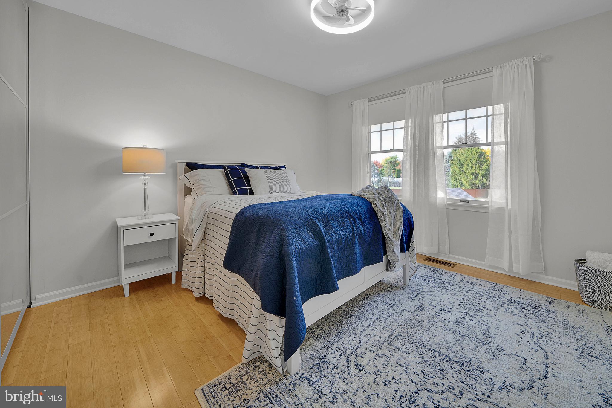 111 Mallard DRIVE W