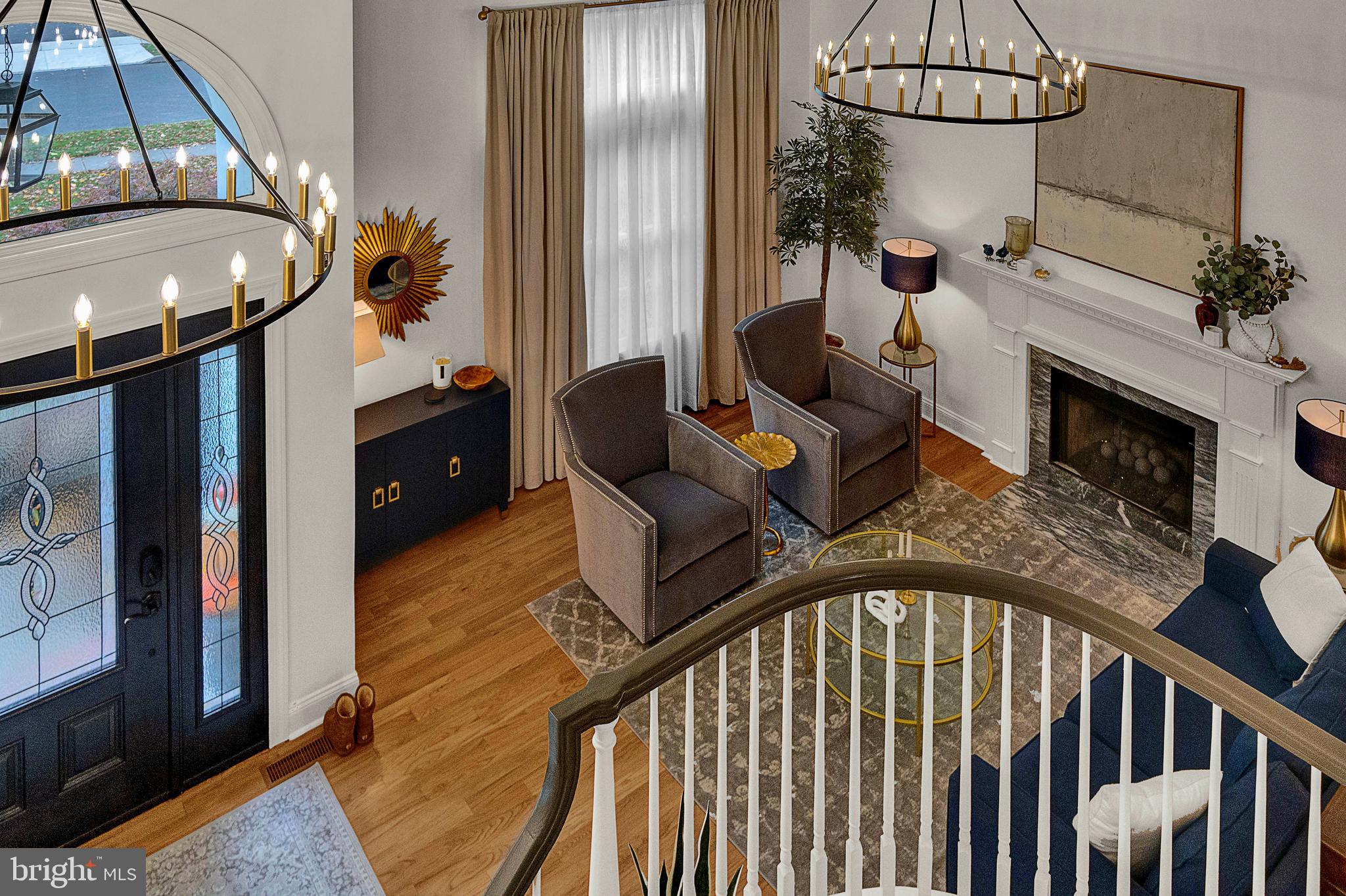 111 Mallard DRIVE W