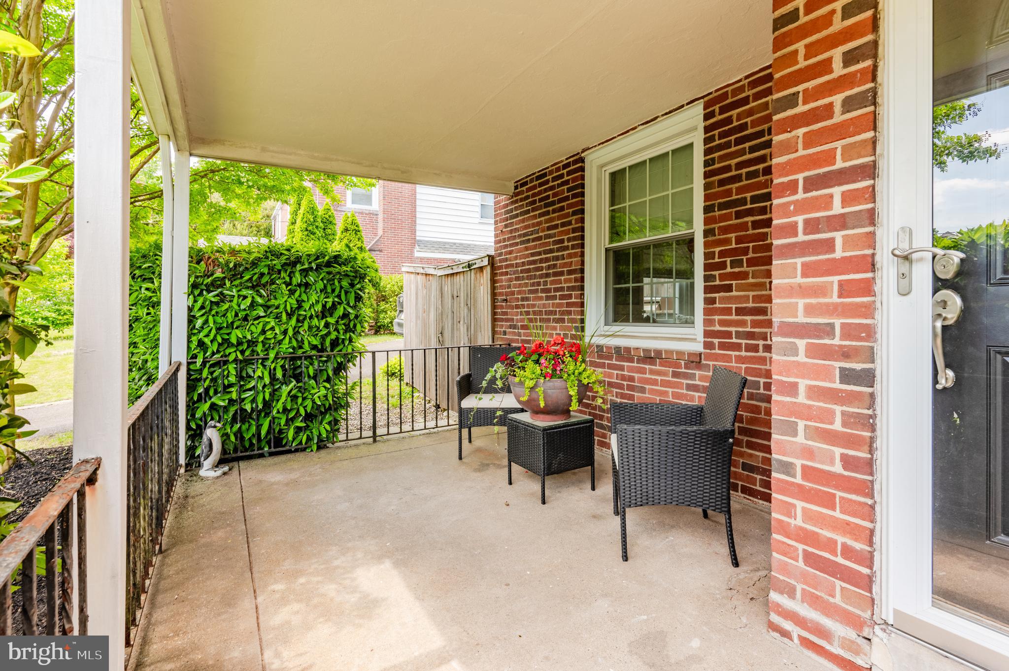 527 BETHAN ROAD