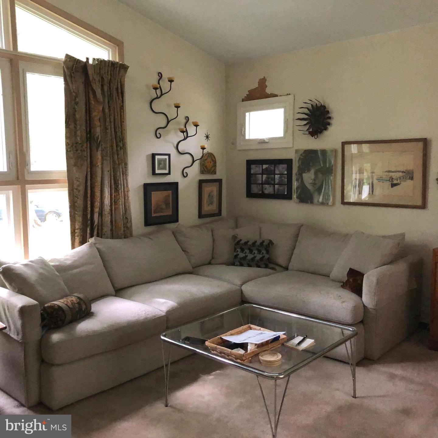 26 Camelot Dr
