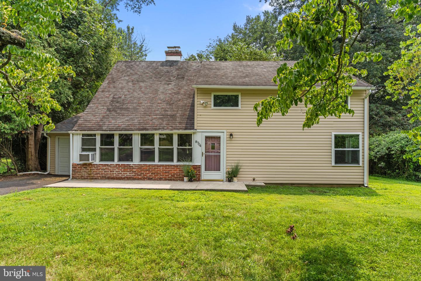 8704 Patton Rd