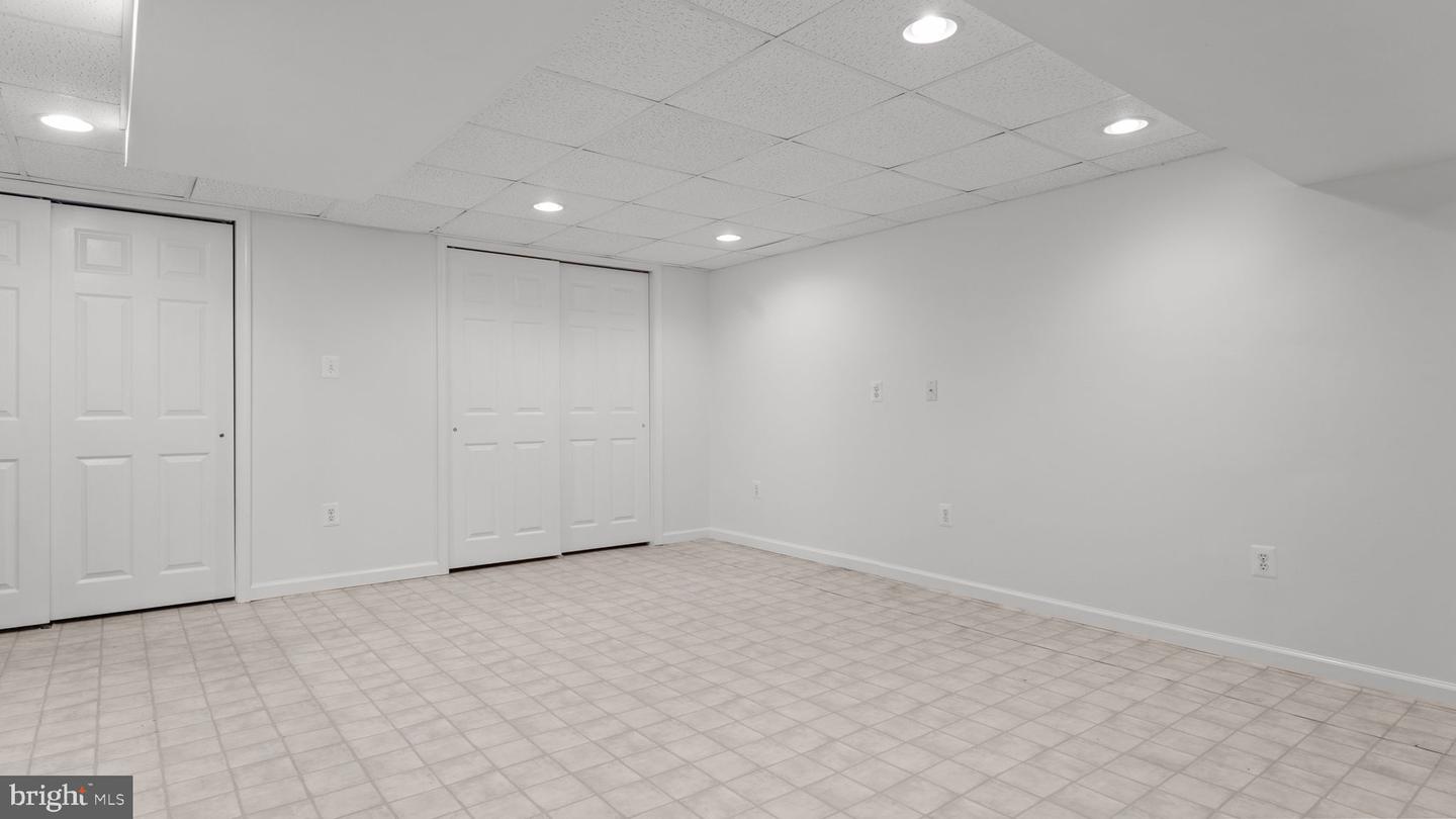 2411 Alan Rd